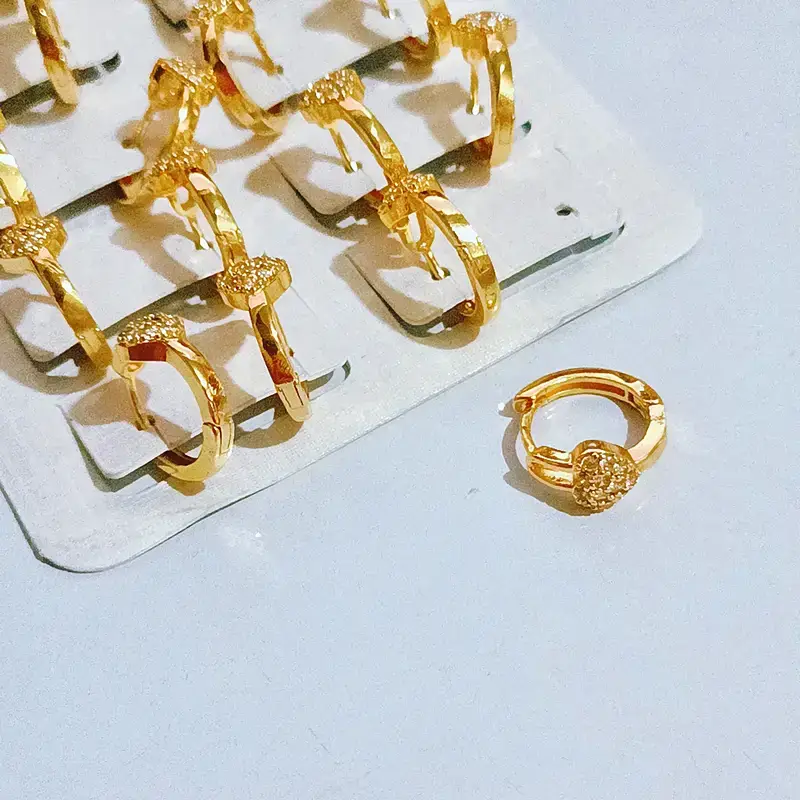 Anting Wanita Klip Permata Anti Karat - Gaya Kekinian - Gambar 2