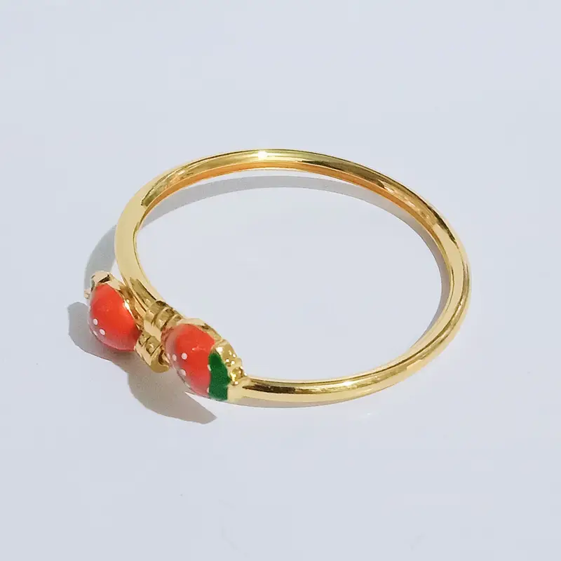 Gelang Bangle Anak Gold Motif Stroberi Fleksibel - Image 3