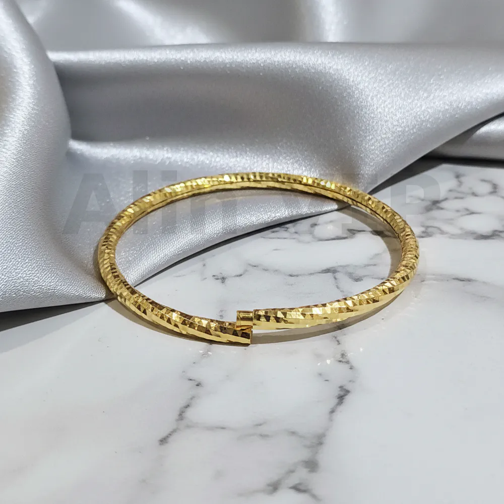 Gelang Bangle Gold Corak Belah Ketupat Klasik Alin VIP GLB038 realpict