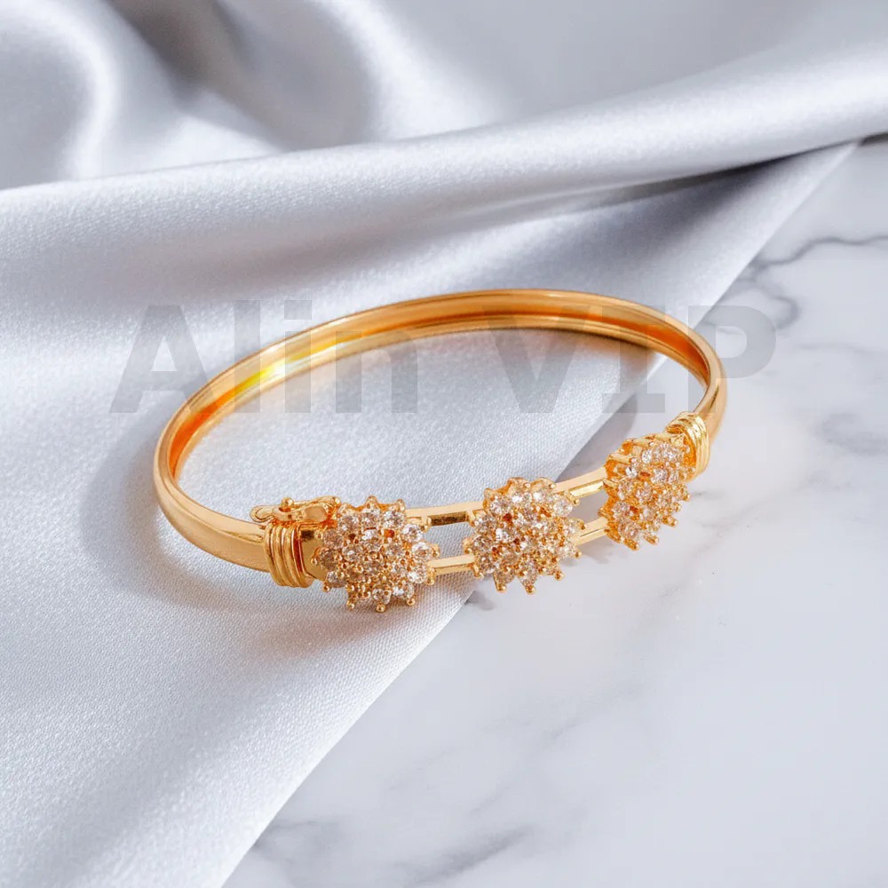 Gelang Bangle Gold Bunga Tiga Baris Permata Alin VIP GLB049 realpict
