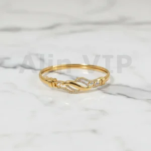 Gelang bangle lapis emas motif abstrak gelombang permata zircon desain modern ukuran diameter 6 cm GLB053