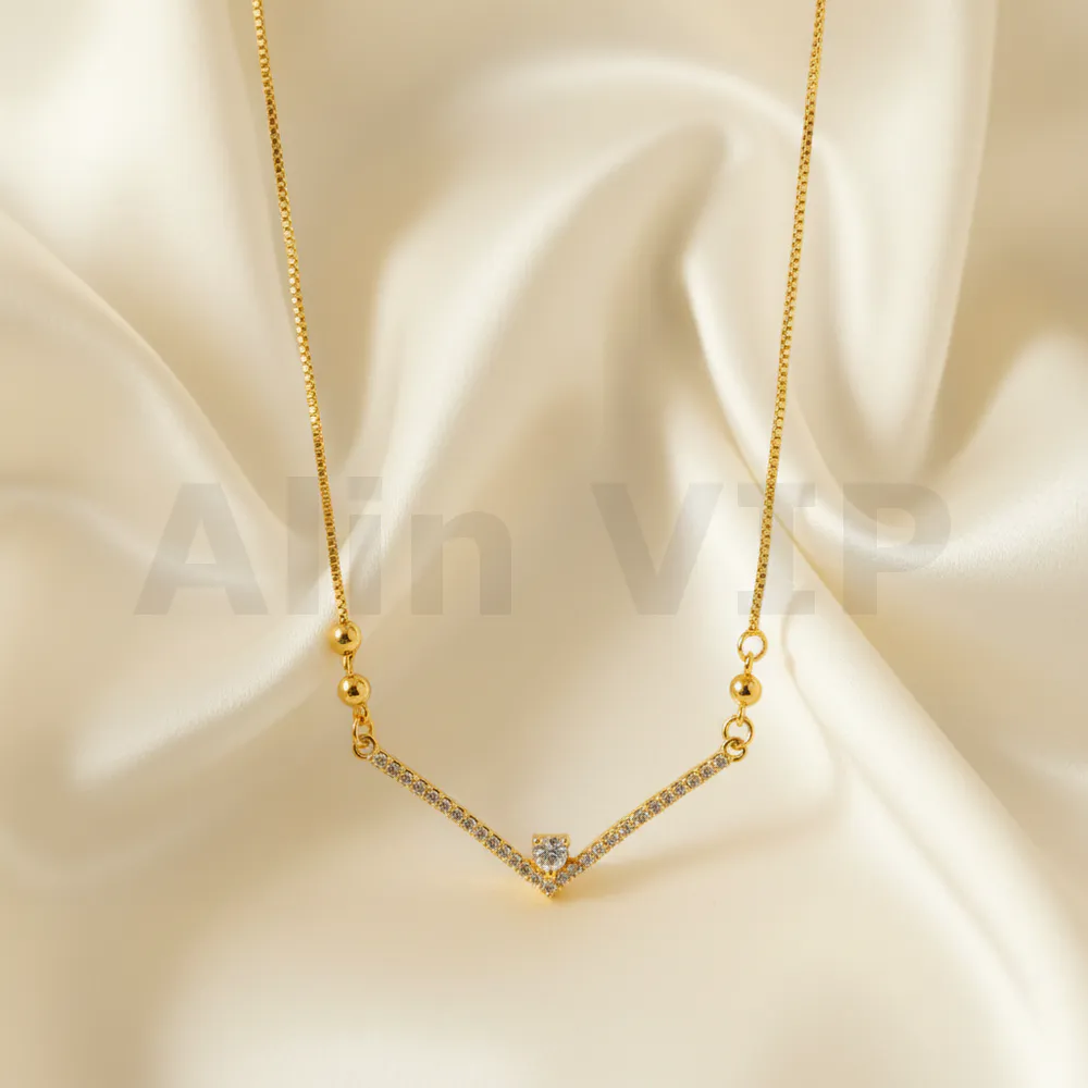 kalung gold liontin v simpel permata tengah minimalis klw074 alin vip