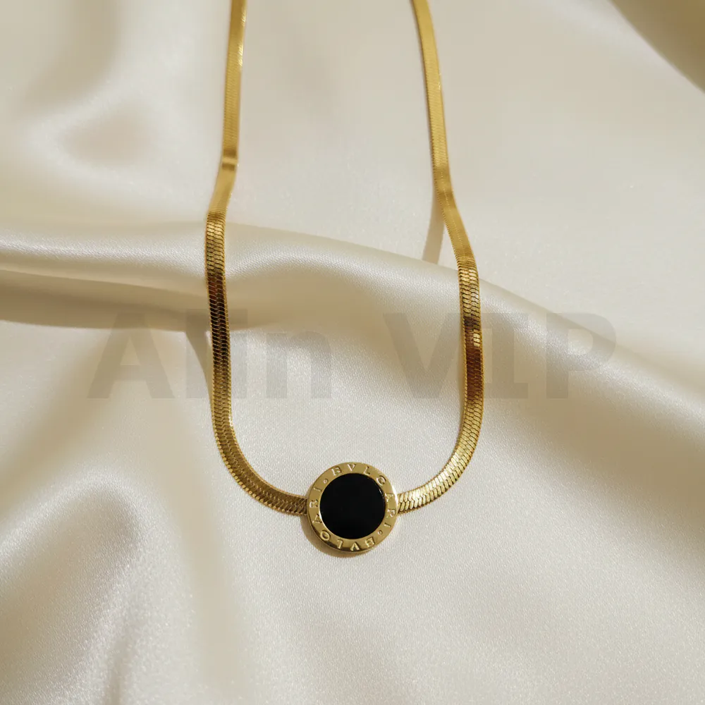 kalung gold model pipih liontin bulat onyx hitam elegan klw102 alin vip