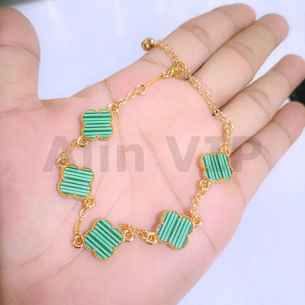 gelang tangan wanita clover hijau garis 13mm beaded titanium gold alin vip glw212