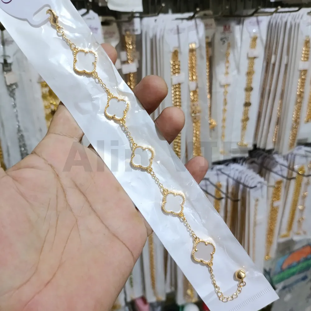 gelang tangan wanita clover putih 15mm beaded titanium gold alin vip glw210